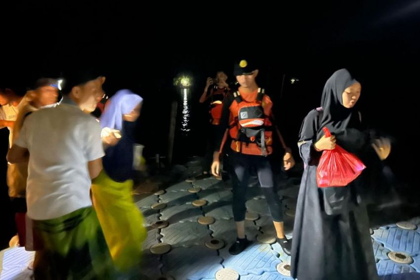 Mesin Kapal Bawa 90 Santri Mati di Tengah Laut Tanjung Samak Meranti