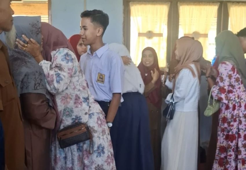 UPT SMP Negeri 3 Bangkinang Lepas Siswa Kelas 9 yang Telah Menyelesaikan Pendidikan