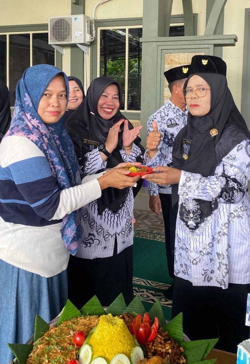 UPT SDN 035 Tarai Bangun Peringati HGN dan HUT PGRI 2025