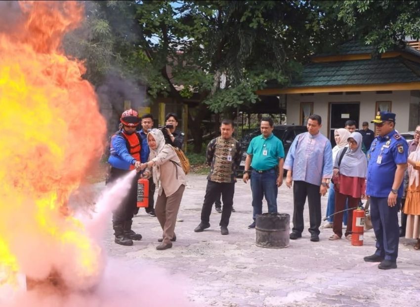 Kecamatan Sukajadi Perdana, Wawako Buka Sosialisasi dan Edukasi Pencegahan Dini Kebakaran