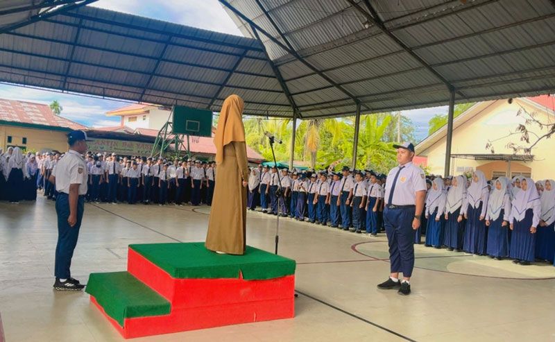 UPT SMP Negeri 1 Bangkinang Kota Gelar Upacara Peringatan Hari Pahlawan 2025