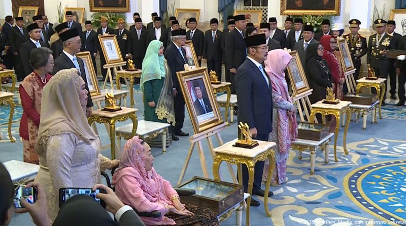 Soeharto dan 9 Tokoh Ditetapkan Sebagai Pahlawan Nasional