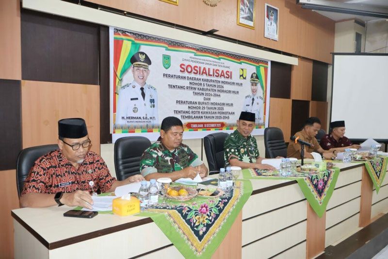 Bupati Buka Sosialisasi Perda RTRW dan Perbub RDTR Tembilahan