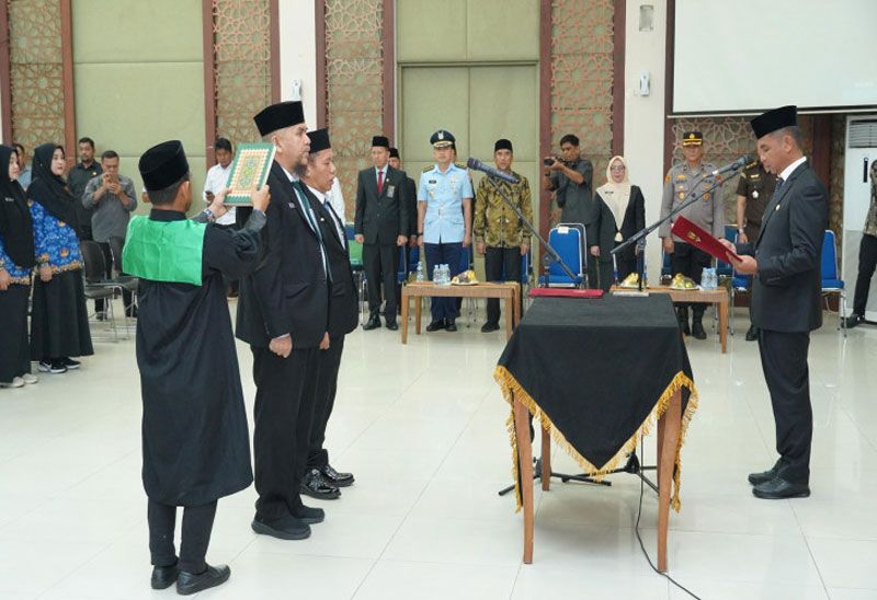 Bupati Kampar Lantik Pejabat Pimpinan Tinggi Pratama dan Administrator, Ardi Mardiansyah Plh Sekda