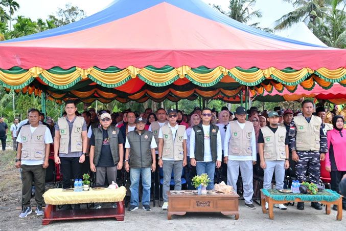 79 Tahun Bertahan, Festival Sampan Layar Jadi Simbol Kebanggaan Pesisir Bengkalis di Desa Ketam Putih