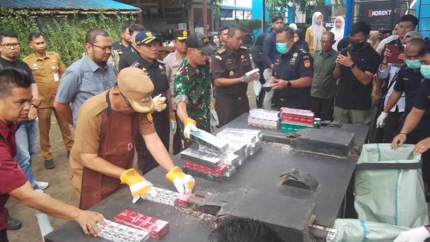 BC Tembilahan Musnahkan Barang Hasil Penindakan