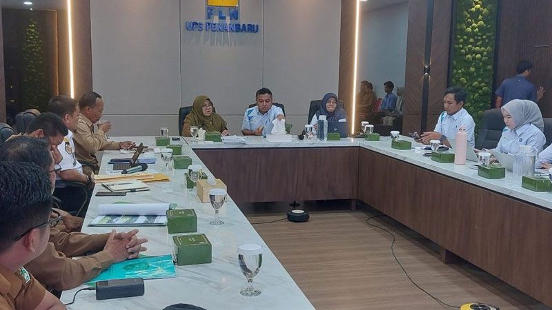 Bupati Siak Sambangi PLN, Tuntaskan Listrik Hingga Pelosok Desa