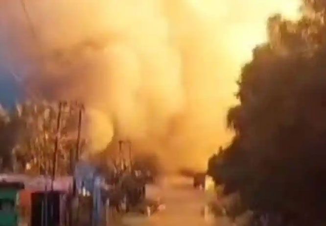 Pipa Gas PT. TGI di Inhil Meledak Semburkan Api, 4 Rumah dan 5 Sepeda Motor Ikut Terbakar