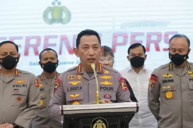 Kapolri Mutasi 85 Pati dan Pamen