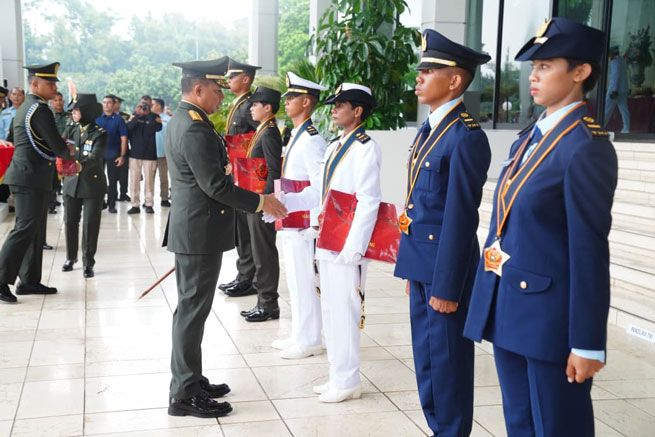 Panglima TNI Lantik 260 Perwira Prajurit Karier Progsus TA 2026