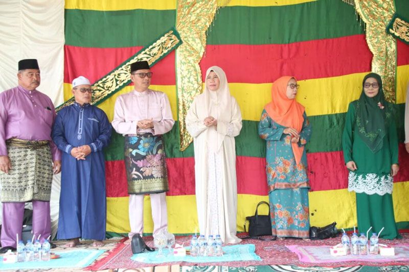 Hadiri Peringatan Isra Mi&rsquo;raj Ponpes Athariquillallah Mandah, Wabup Yuliantini: Kuatkan Pondasi Agama Benteng Kehidupan