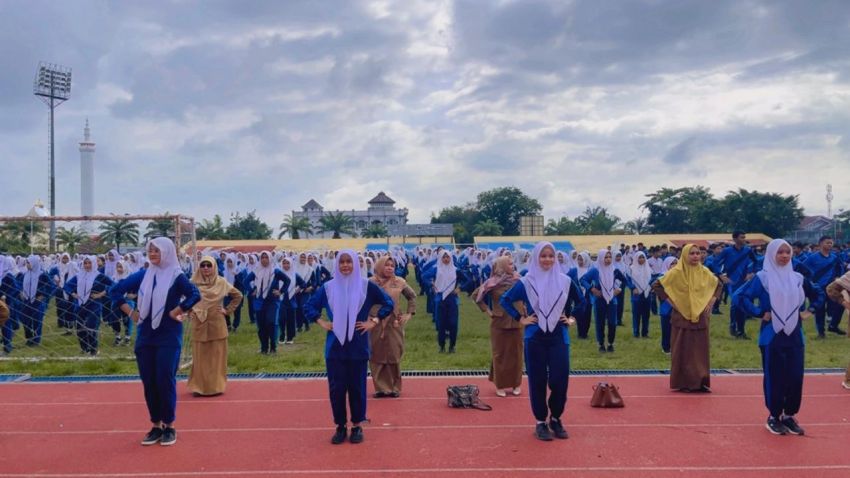 Awali Semester Genap 2025-2026, UPT SMP Negeri 1 Bangkinang Kota Gelar Upacara dan Senam Anak Indonesia Hebat