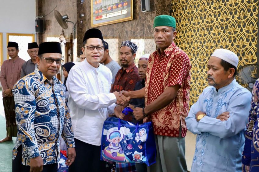 Bupati Inhil Safari Ramadhan di Kecamaran Kateman