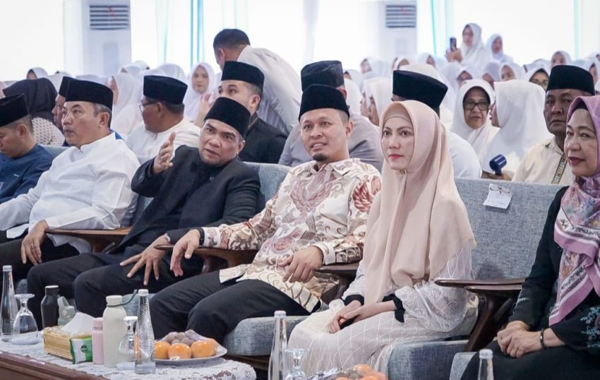 Silaturahmi dengan Ribuan Guru, Wako Agung Komit Tingkatkan Kesejahteraan Guru