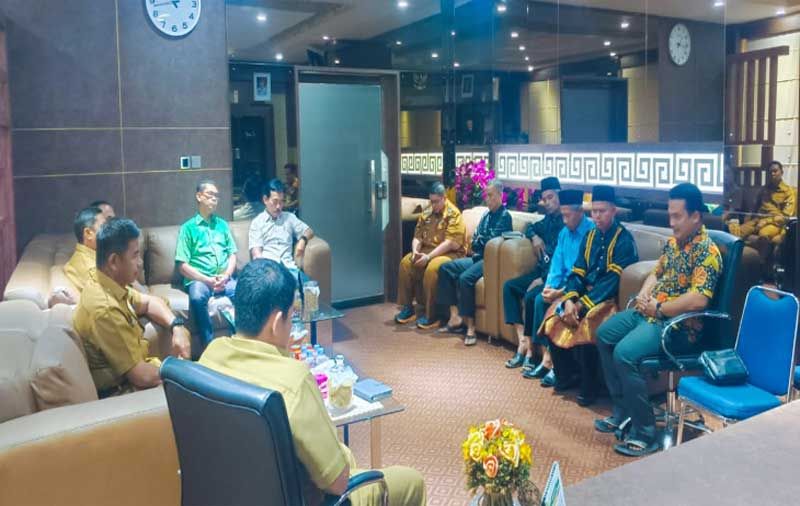 Soal Konflik Desa Koto Aman dengan PT Buana Wira Lestari, Bupati: Selesaikan dengan Kepala Dingin