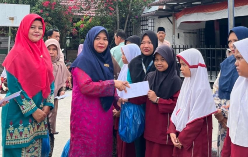 UPT SDN 024 Tarai Bangun Sambut Ramadhan 1447 H dengan Menyantuni Anak Yatim-piatu