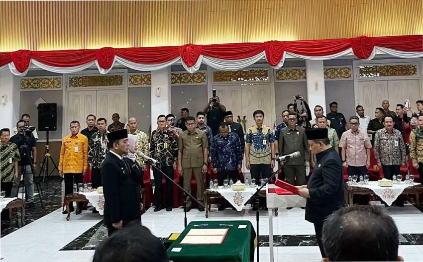 SF Hariyanto Lantik Sekwan Riau dan Dirut  RSUD Arifin Achmad