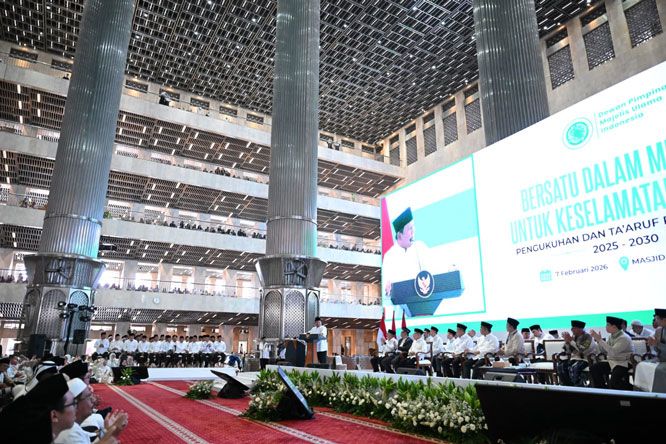 Panglima TNI Hadiri Pengukuhan dan Ta'aruf Pengurus MUI Periode 2025-2030