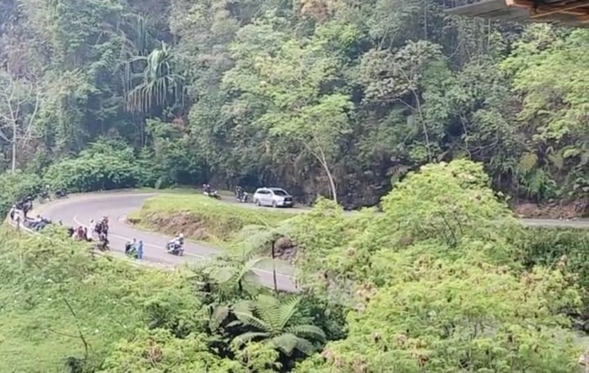 Lalu Lintas Flyover Kelok Sembilan Kembali Lancar, Kendaraan dari Sumbar Menuju Riau Diarahkan ke Jalur Lama