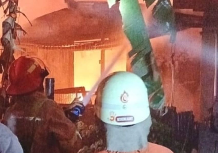 Asrama Polisi Pekanbaru Terbakar Lagi, 5 Rumah Dilaporkan Ludes