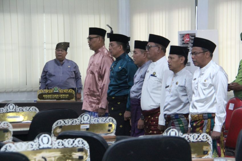 Perkuat Silaturahmi Antar Daerah, Sekdakab Inhil Hadiri Paripurna HUT Inhu ke-70