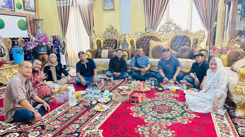 Perkuat Kekompakan dan Sinergi, Anggota KominfoPS Inhil Taja Silaturahmi