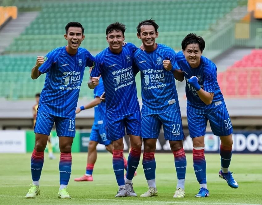 PSPS Bungkam Sriwijaya FC 6 Gol Tanpa Balas