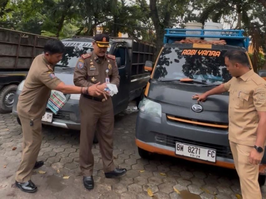 Sampah dari Luar Dibuang ke Pekanbaru, Tiga Pikap Diamankan