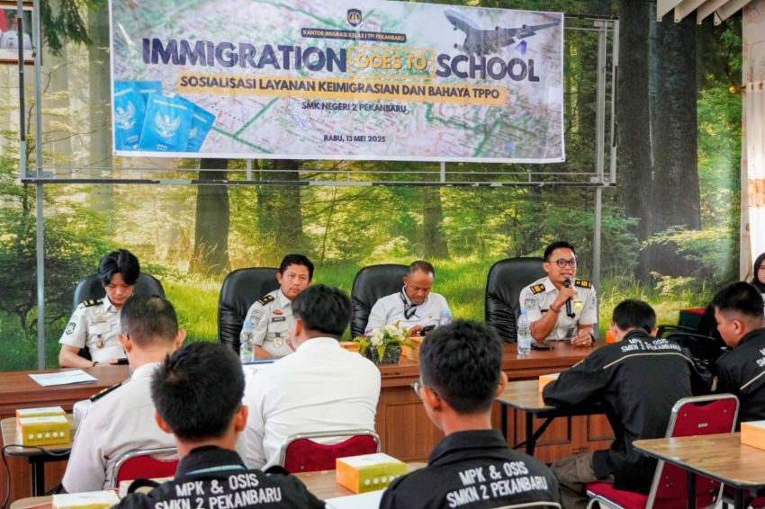 Siswa SMK Negeri 2 Pekanbaru Diberi Pemahaman, Tingkatkan Kewaspadaan Bahaya Perdagangan Orang