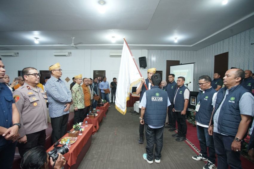 Sekdakab Hadiri Pelantikan DPC IKA UIR Inhil