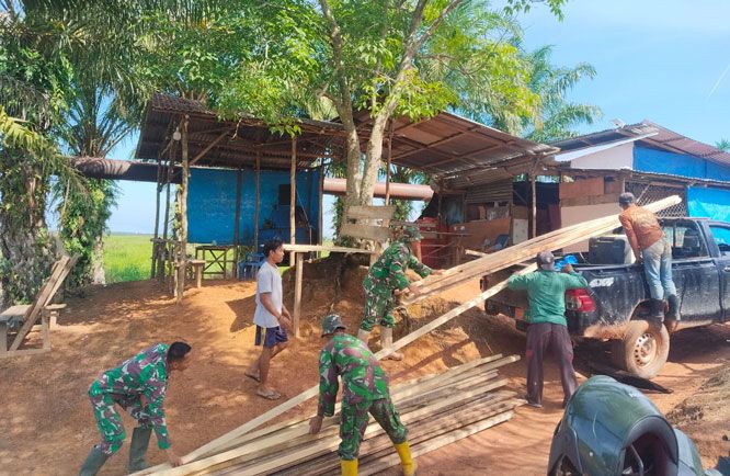 Pembangunan Jembatan Gantung Garuda Bangko Pusaka-Menggala Sakti Rohil Masuki Tahap Pengecoran dan Pengelasan Besi Baut