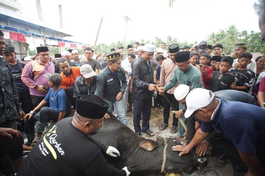Bupati Herman shalat Iduladha 1447 H bersama masyarakat Keritang