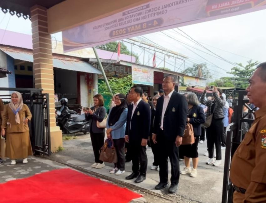 Siswa Tiga Negara Ikuti International Impromptu Speech Competition 2026 di UPT SMP Negeri 1 Bangkinang Kota
