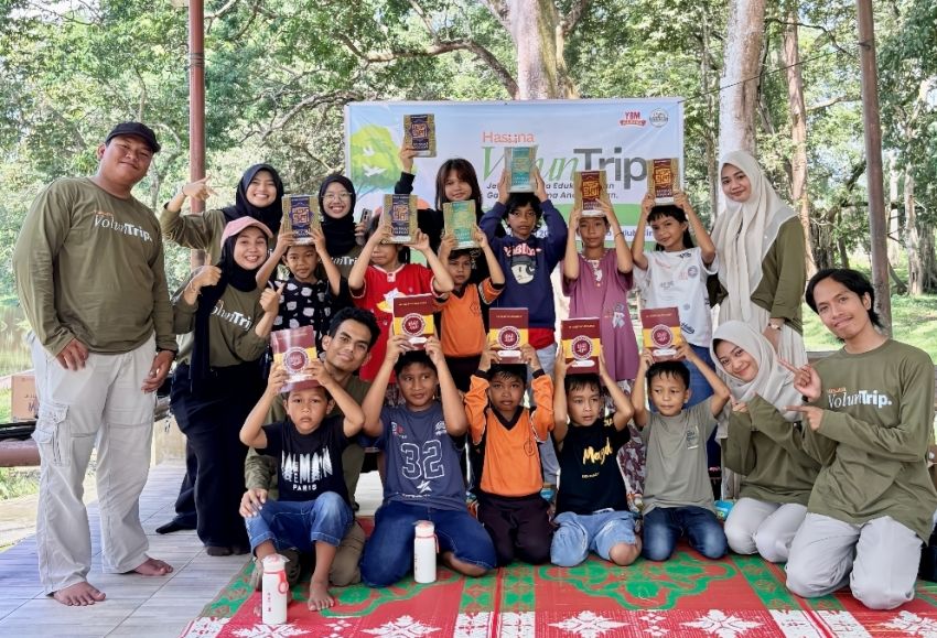 Hasuna VolunTrip 2026: Ratusan Mushaf Al-Qur'an Wakaf Disalurkan kepada Anak Binaan dan Masyarakat Buluh Cina