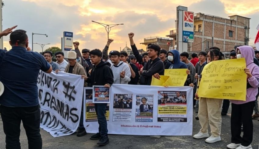 Elemen Masyarakat Demo di Mapolda Sumut, Desak Copot Kapolres Nias