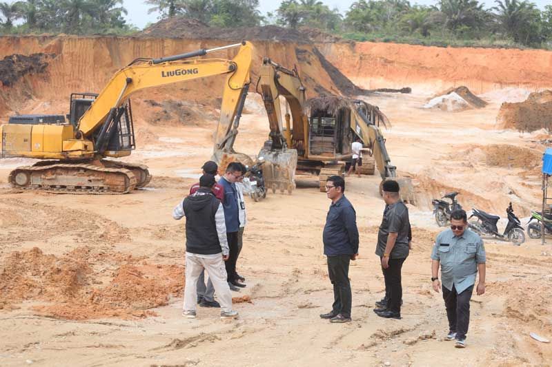 Dua Aktivitas Tambang MBLB Ilegal di Kampar DIhentikan