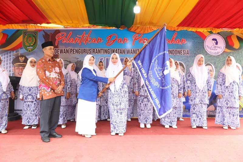 Ketua IWAPI Inhil Hj. Katerina Susanti Herman Lantik Pengurus IWAPI Periode 2026&ndash;2031