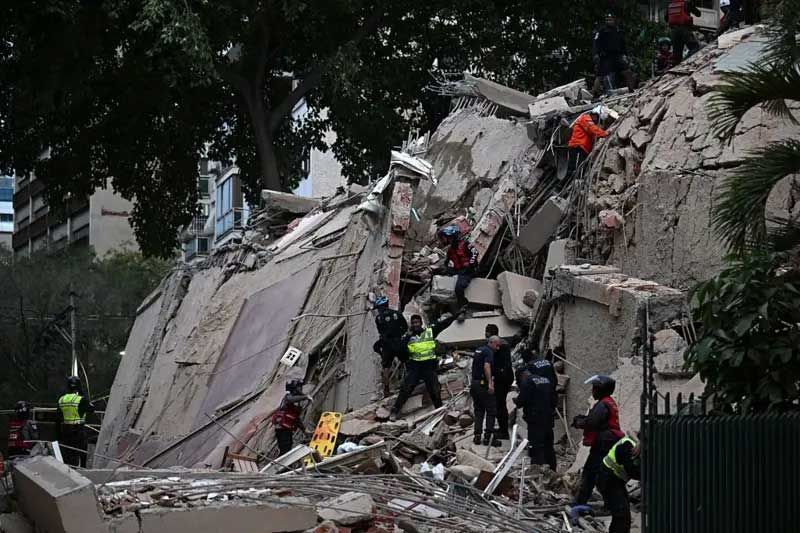 Korban Tewas Akibat Gempa Venezuela Sudah Hampir 1.000 Orang