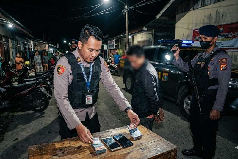 Polisi Bekuk 3 Pengedar Sabu di Bengkalis