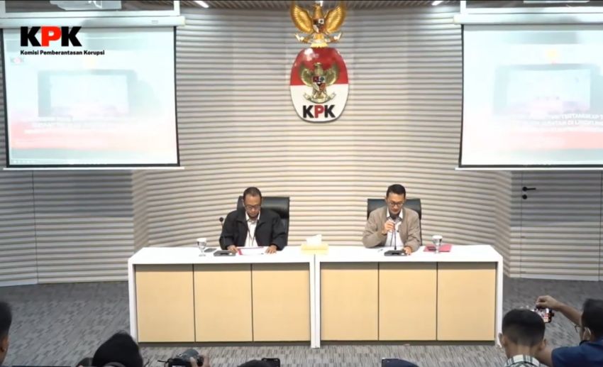 Dugaan Suap Jabatan, Bupati dan Sekda Kuansing Ditahan KPK, Istri Muda Dipulangkan