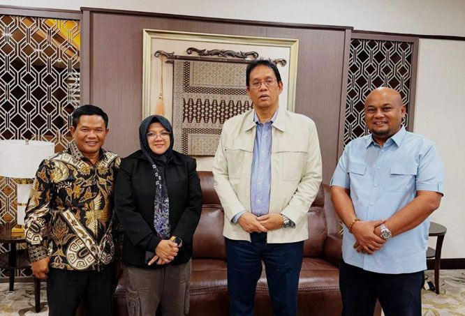 Silaturahmi Bupati Afni dan Menkeu Purbaya Kenang Siak Puluhan Tahun Silam