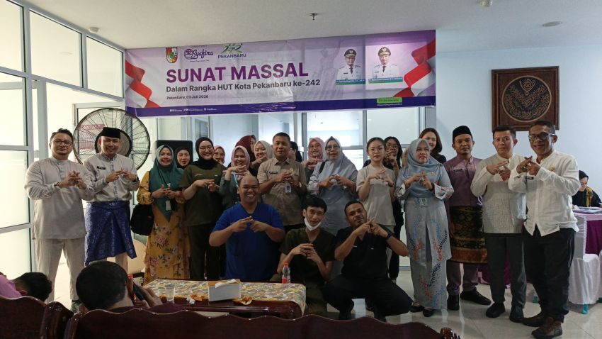 100 Anak Ikuti Sunat Massal di RS Syafira Pekanbaru &lrm;