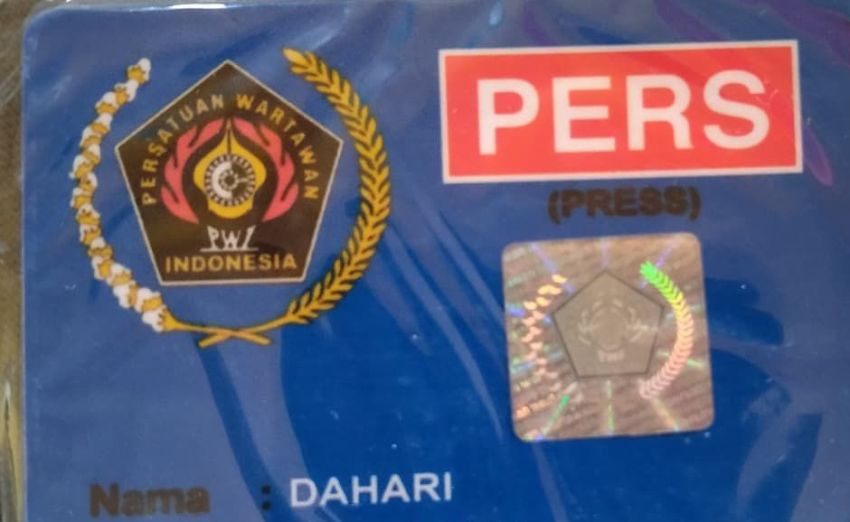 Keanggotaan Dicabut, Dahari Kembalikan KTA PWI