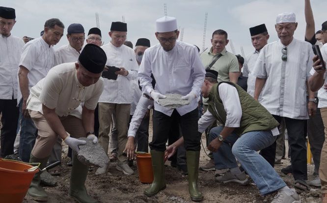 Peletakan Batu Pertama Masjid Al Kautsar, Panglima TNI Dorong Penguatan Nilai Keagamaan dan Kebersamaan Masyarakat