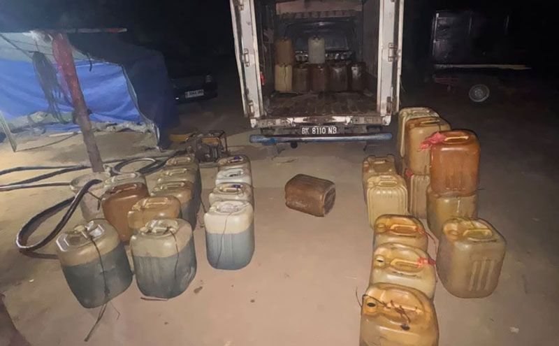 Polisi Gerebek Gudang Penyelewengan BBM Bersubsidi di Rohil