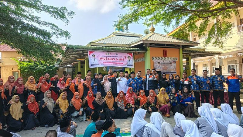 Wakil Wali Kota Pekanbaru &lrm;Launching KPA Goes to School Pencegahan HIV AIDS dan IMS di SMP Negeri 42