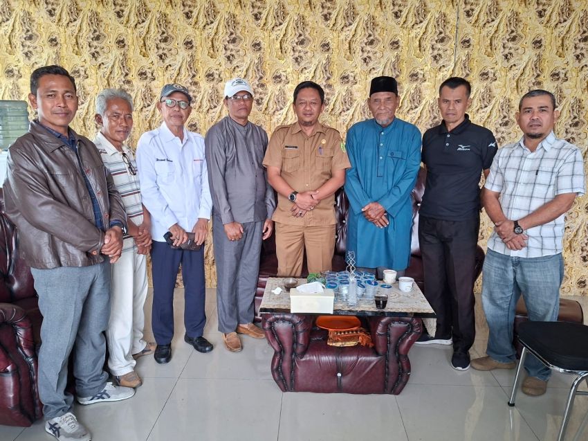 Bangun Komunikasi Harmonis, Diskominfotiks Rohil Terima Audiensi Tokoh Pers Rohil