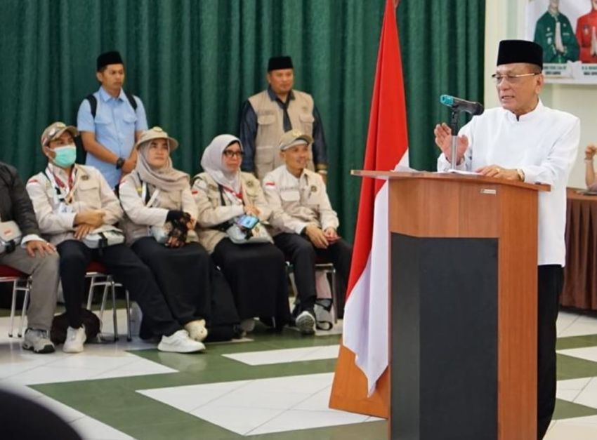 Bupati Bistamam Sambut Kepulangan Jamaah Haji Rohil di Batam