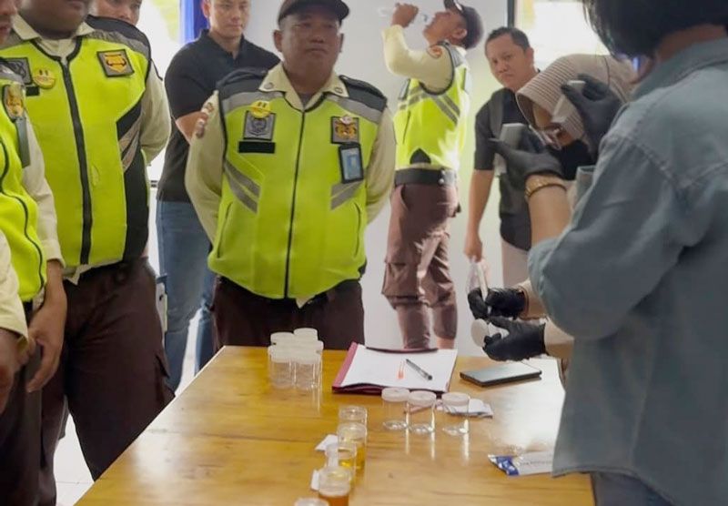 Ratusan Pekerja Sawit di Bengkalis Jalani Tes Urine