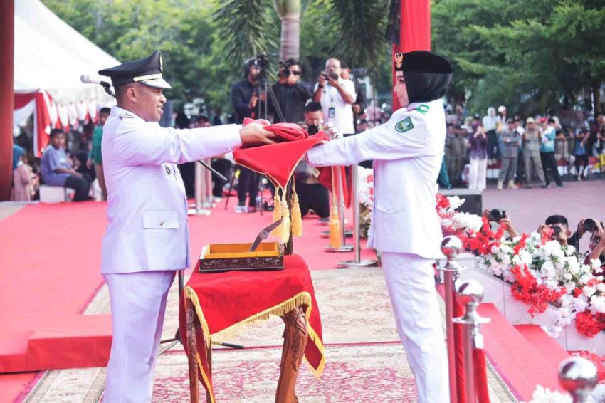 Wabup Bagus Santoso Inspektur Upacara Penurunan Bendera Peringatan HUT RI Ke-81